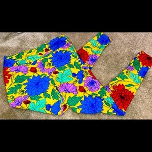 Lularoe Leggings tall and curvy